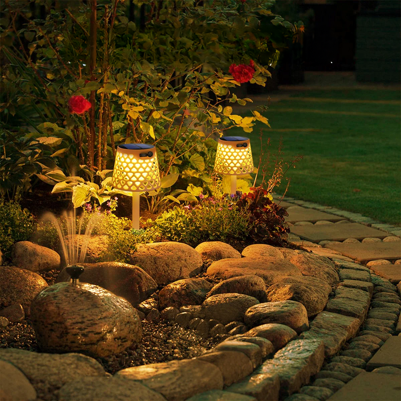 BeeBright | Innovative Solar Garden Lamp