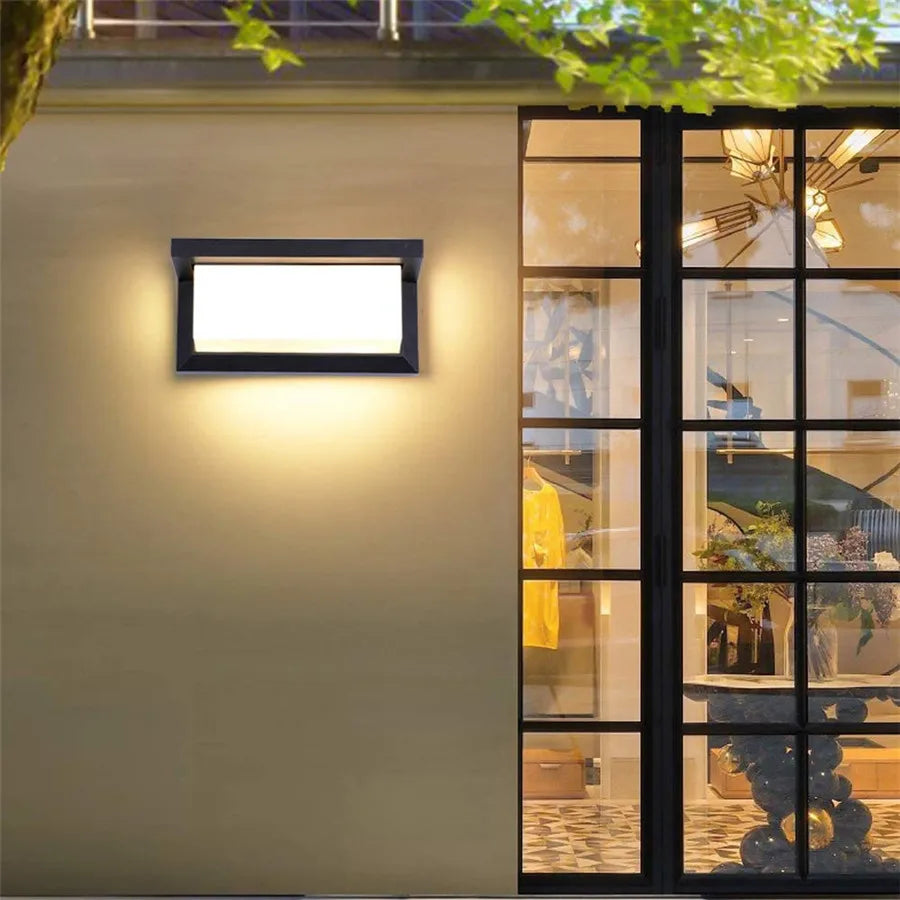 BoxBright | Modern Rectangular Wall Lamp