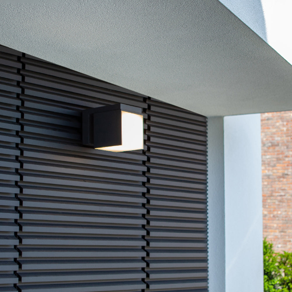 BoxGlow | Elegant Geometric Wall Lamp