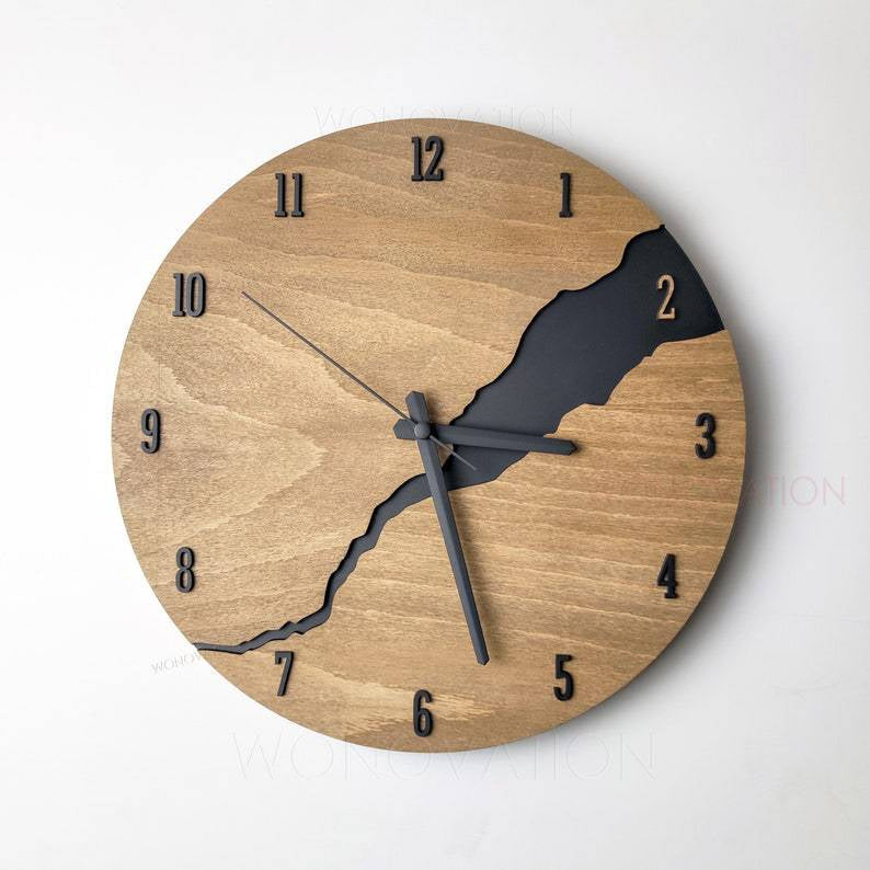 CrackedWood | Natural Artwork as a Clock