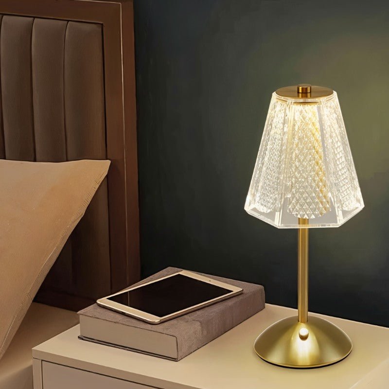 CrystalBloom | Radiant Golden Table Lamp