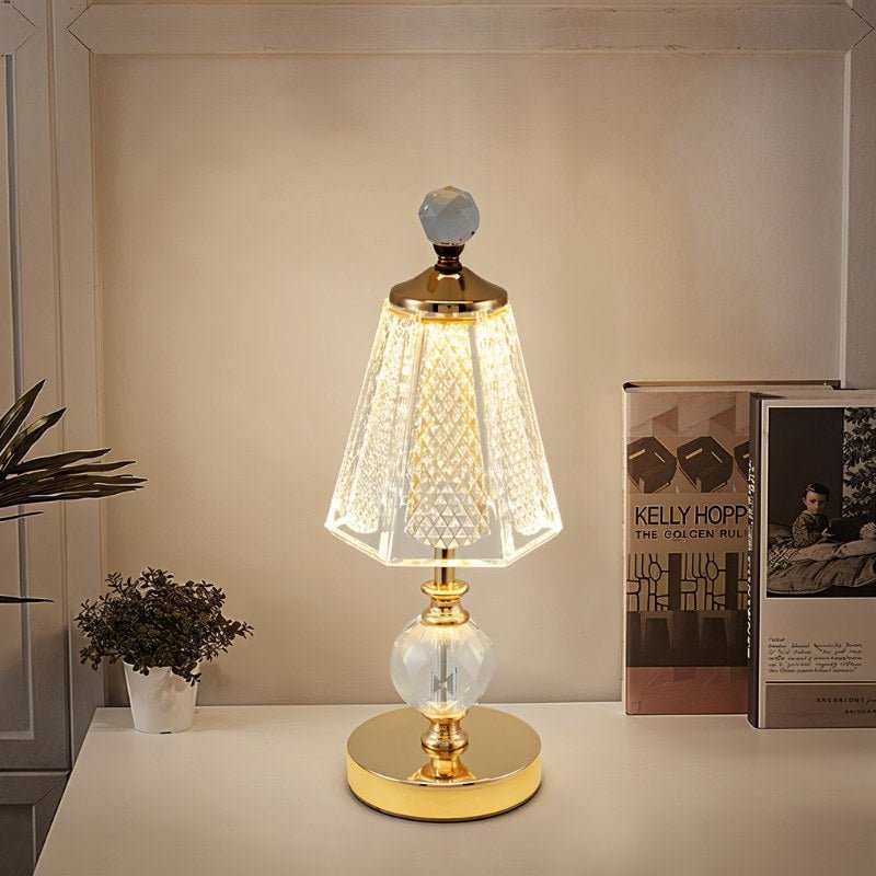 CrystalBloom | Radiant Golden Table Lamp