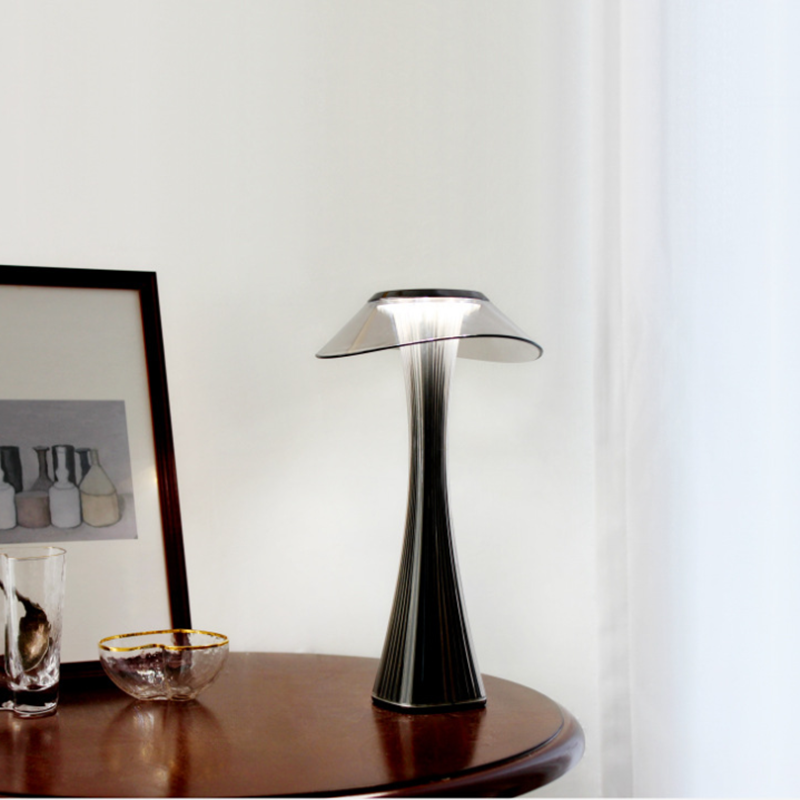 CrystalTower | Classic Design & Luxurious Lamp