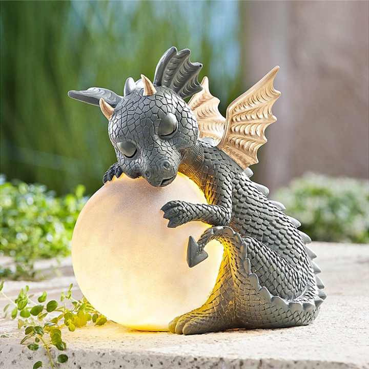 DracoLight | Ball with Baby Dragon Lamp
