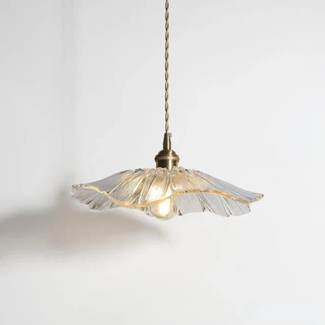 FloraGleam | Flower-shaped ceiling lamp with soft LED light