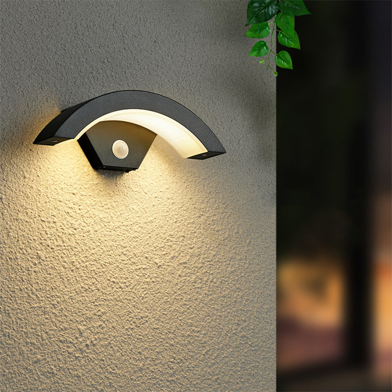 GloMotion | Modern Motion Sensor Wall Light