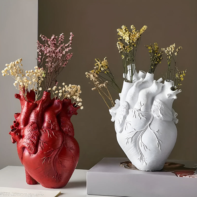HeartBloom | Heart-Shaped Bamboo Vase – Sustainable Decoration