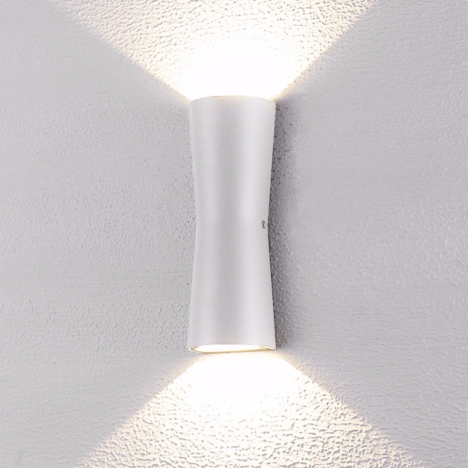 LumiSculpt | Elegant Indoor-Outdoor Lamp