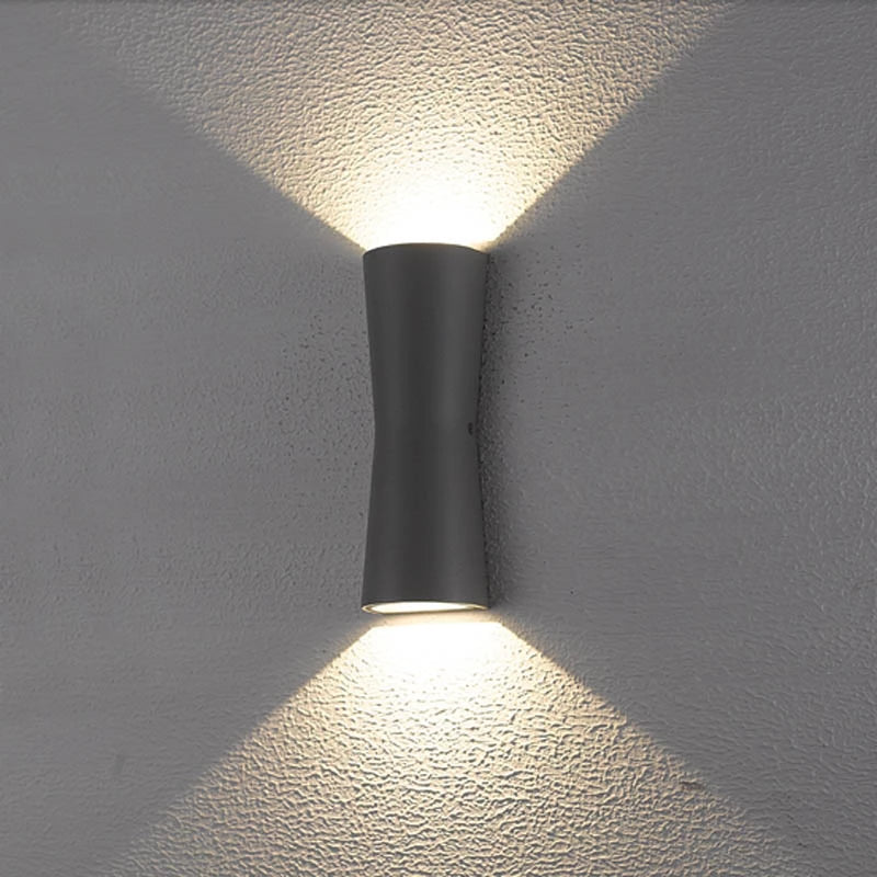 LumiSculpt | Elegant Indoor-Outdoor Lamp