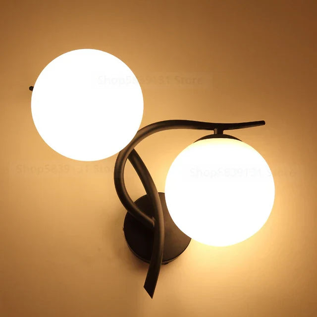 LunaTwist | Elegant Double Ball Lamp