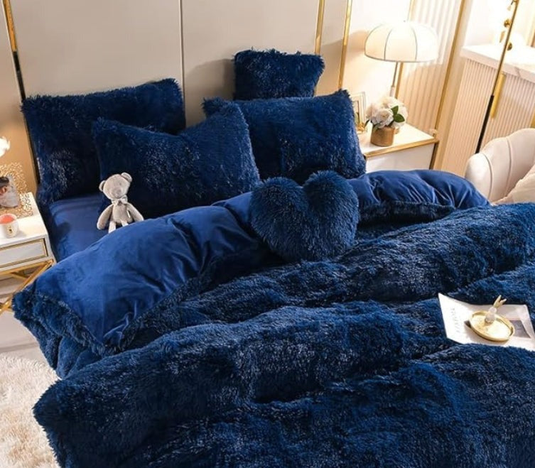 LuxePlush | Effortless Elegance and Comfort