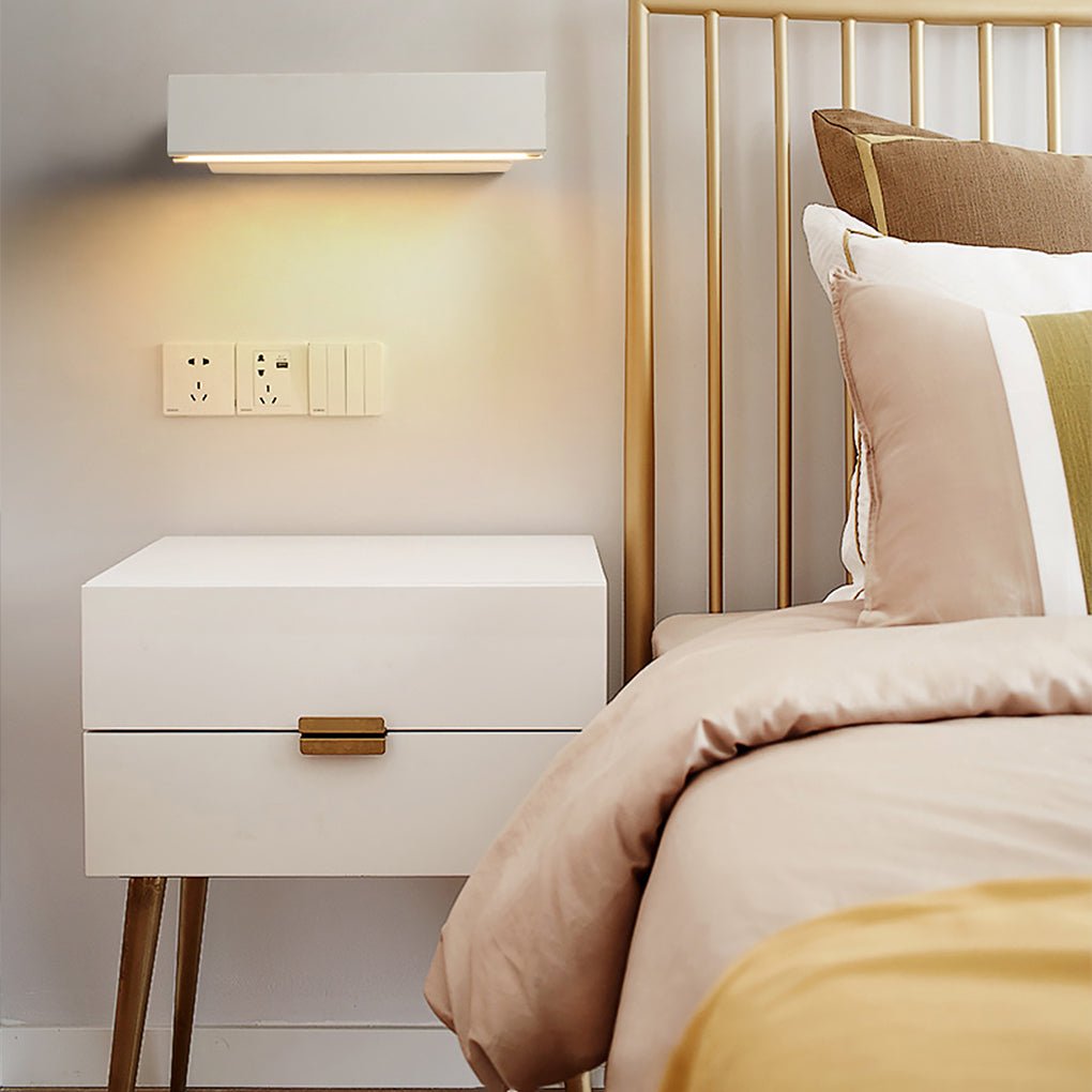 PivotBright | Elegant Rotating Wall Lamp