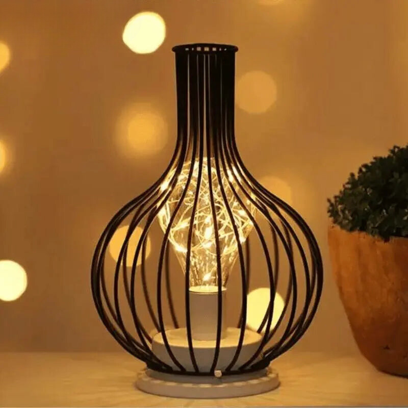 RetroGlow | Timeless Retro-Style Desk Lamp