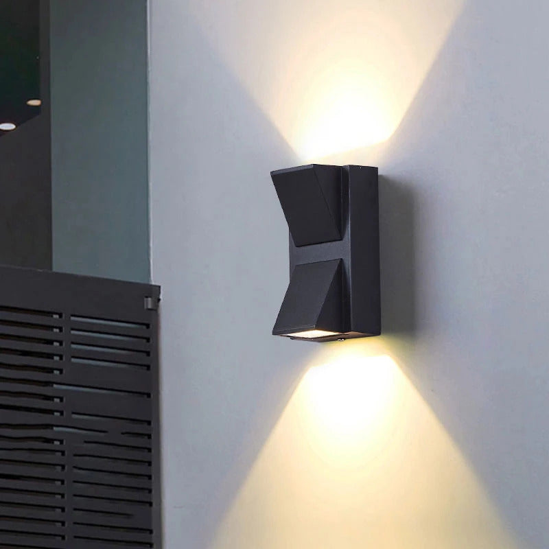 ShadowGuard | Geometric Outdoor Wall Light