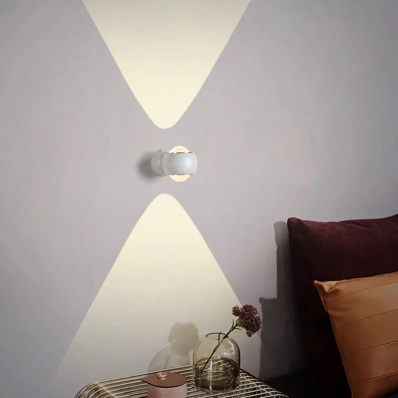 SpinLight | Rotating Wall Lamp