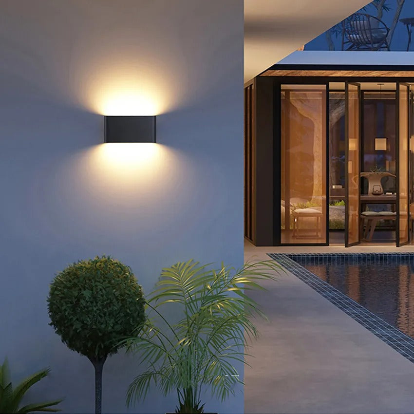 UrbanGlow | Minimalist & Waterproof Outdoor Wall Lamp