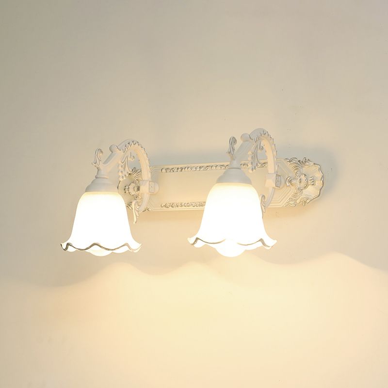 VintageLuxe | Vintage-Inspired Wall Lamp